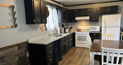 The Woodlands at Bailey Hill-Secluded Mtn Getaway