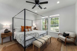 3 bedrooms, iron/ironing board, free WiFi, bed sheets