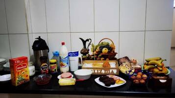 Petit déjeuner continental compris tous les jours