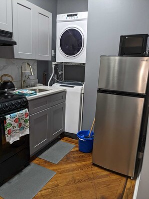 ダイニングテーブル