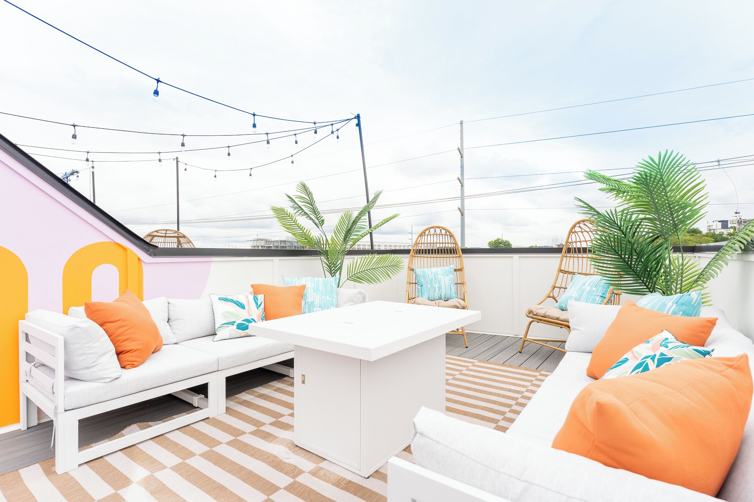The Grand Nash Life - Downtown Rooftop