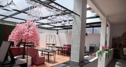 Amadora Boutique Hostel