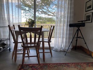 Dining - Ocean Sanctuary - The Salty Cribb Cabin (Rose Bay)