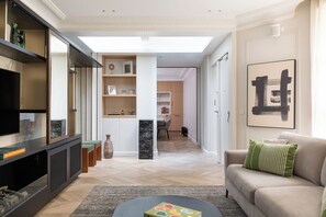 Interior - HIGHSTAY - Luxury Serviced Apartments - Tuileries Garden (Paris)