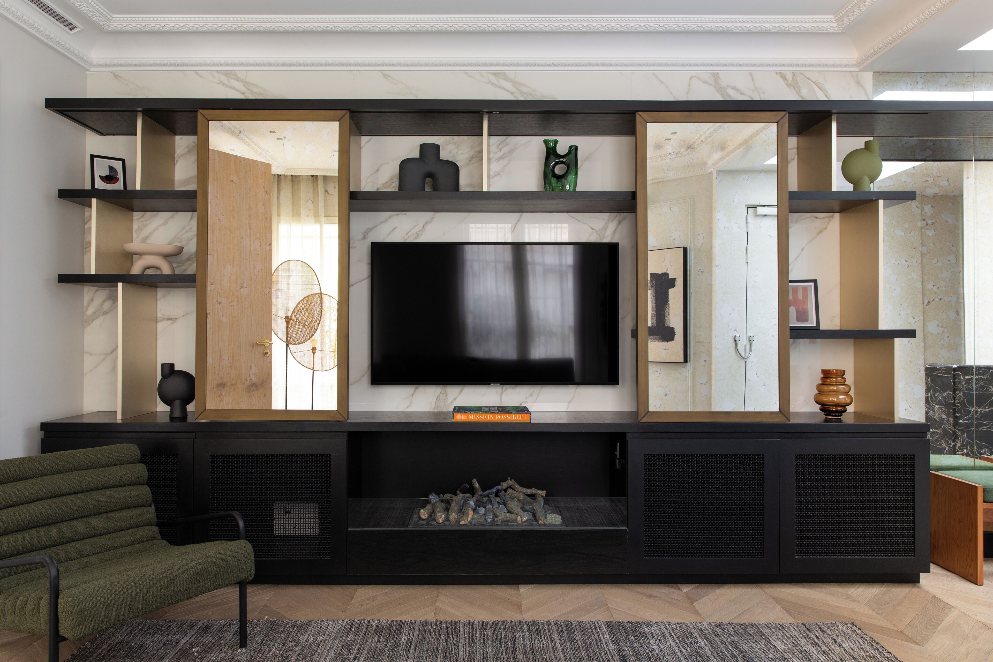 Alger | 起居区 | 65-英寸智能电视（配备卫星频道）、壁炉、Netflix