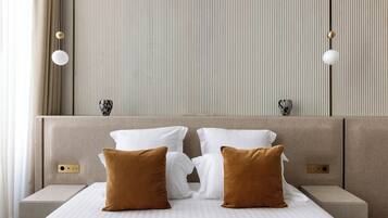 Chapon I | Premium bedding, pillowtop beds, in-room safe, individually decorated