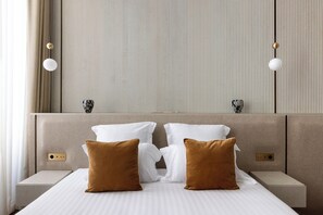 Chapon I | Premium bedding, pillowtop beds, in-room safe, individually decorated - HIGHSTAY - Luxury Serviced Apartments - Le Marais (Paris)