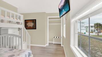 2 chambres, accès au Wi-Fi (inclus), literie fournie