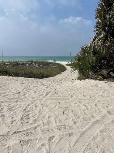 Laguna Beach Bliss - views of water