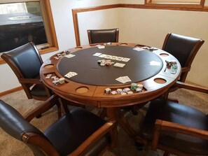 Dining - Captain's Quarters - Sleeps 14 - Theater Room - Hot Tub - Firepit - Resort Pool (Forsyth)