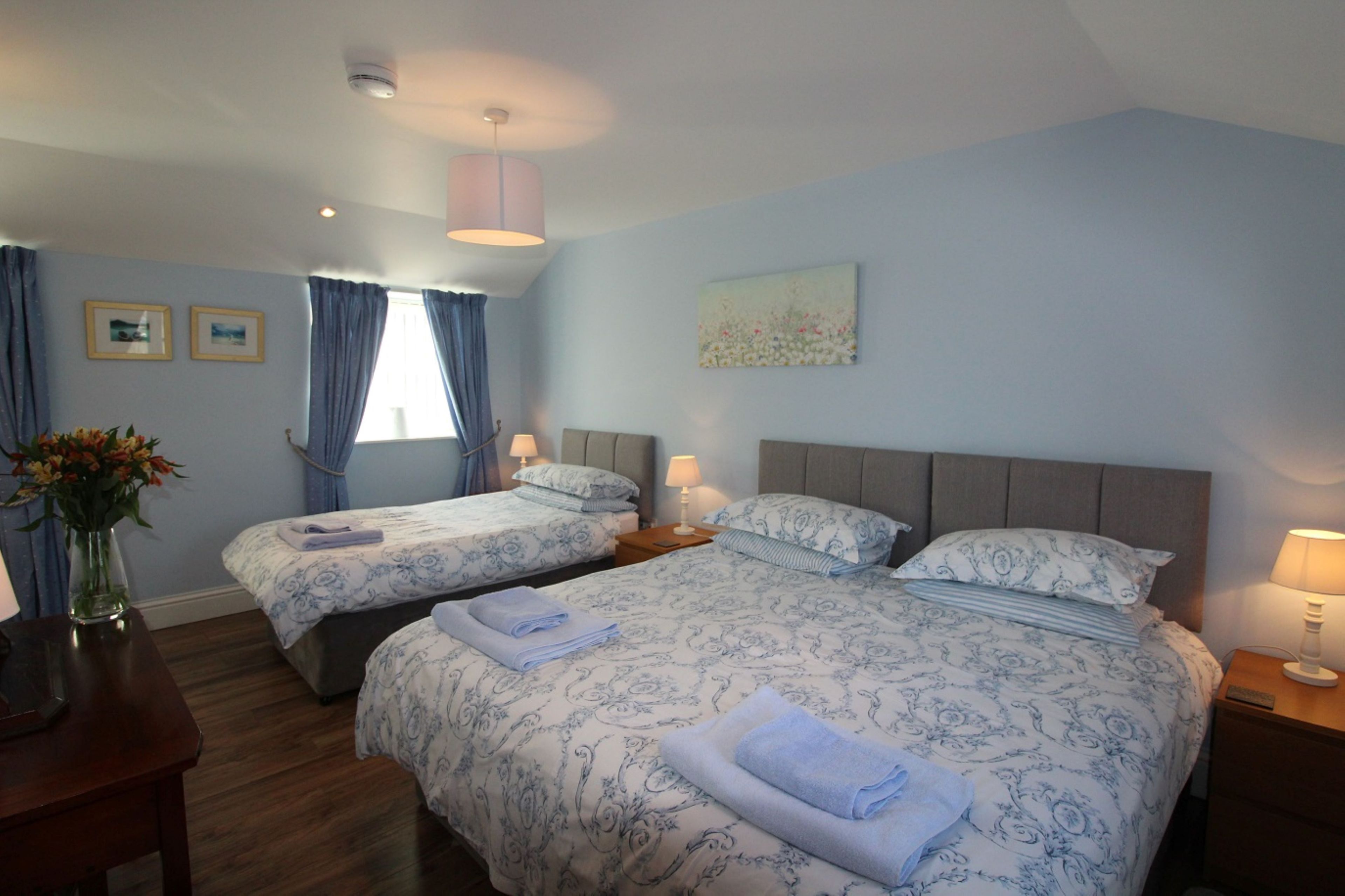 3 bedrooms, iron/ironing board, free WiFi, bed sheets