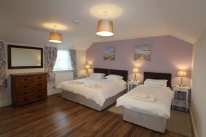 3 bedrooms, iron/ironing board, free WiFi, bed sheets