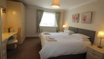 2 Schlafzimmer, Bügeleisen/Bügelbrett, kostenloses WLAN, Bettwäsche