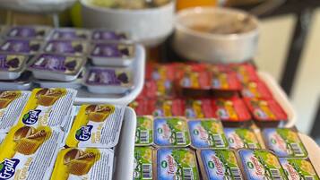 매일 뷔페 무료 아침 식사 포함