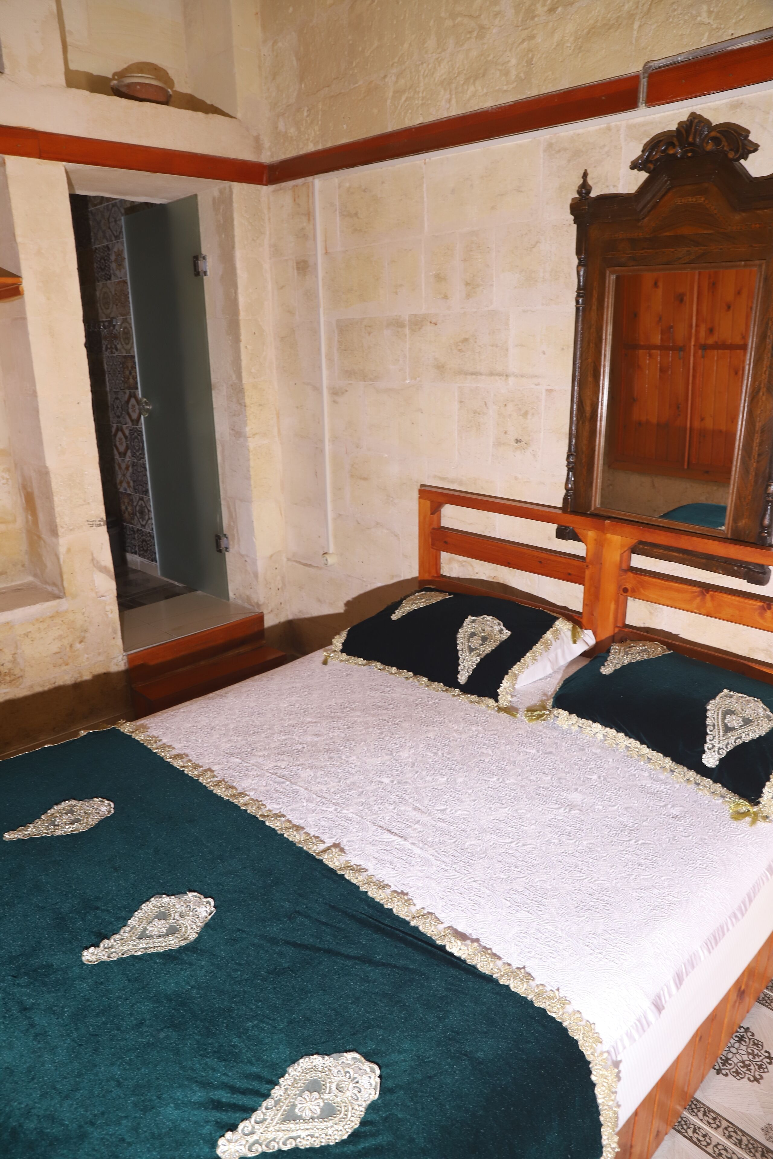 经典客房 | 熨斗/熨板、免费 WiFi、床单