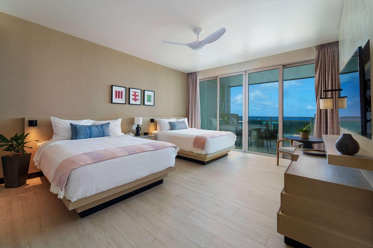 Free minibar, in-room safe, desk, blackout curtains