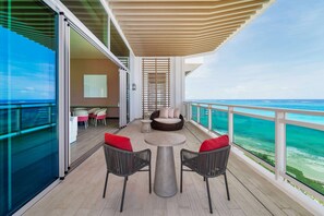 套房, 1 張特大雙人床 (Ocean Suite, Outdoor Tub) | 免費迷你吧、客房內保險箱、書桌、遮光布/窗簾