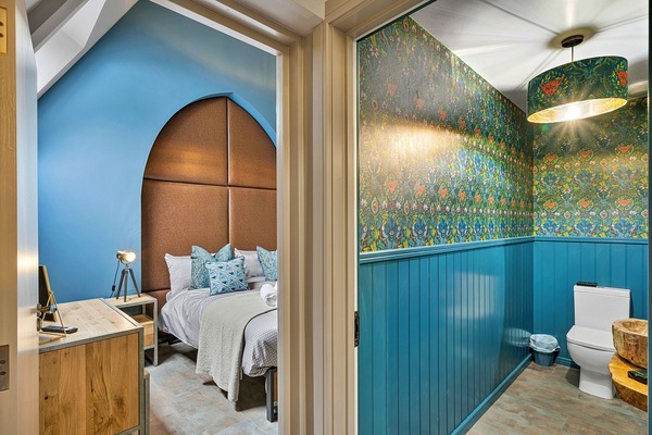 4 quartos, Wi-Fi de cortesia, roupa de cama