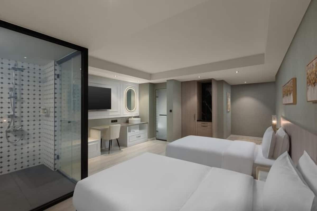 In-room safe, desk, laptop workspace, soundproofing