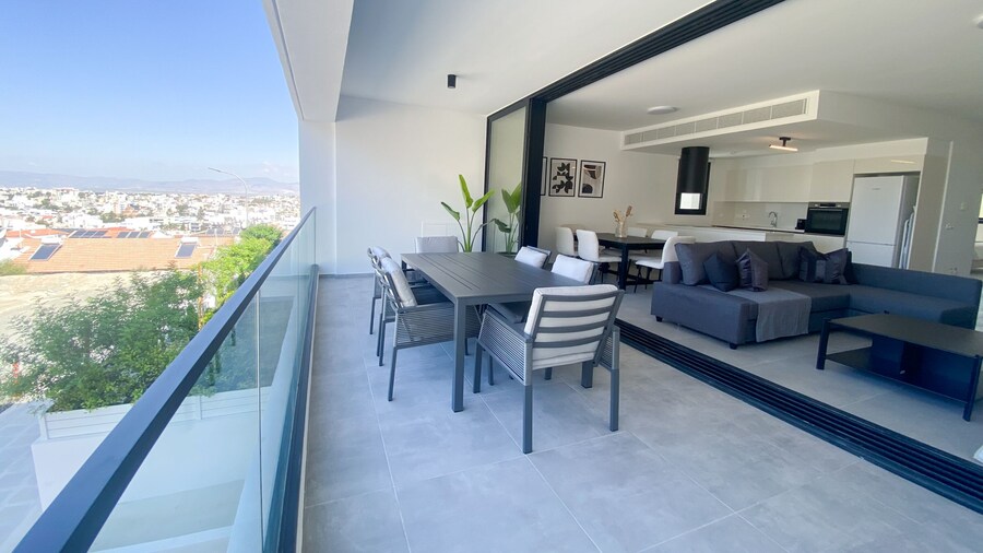 Phaedrus Living: White Hills Suites Panoramic View