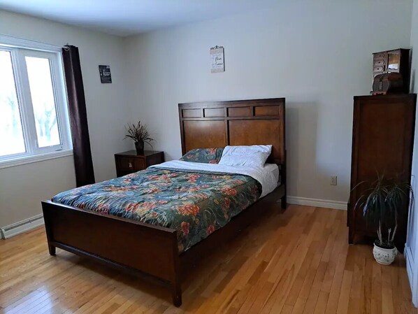 5 室のベッドルーム、アイロン / アイロン台、旅行用ベビーベッド、WiFi