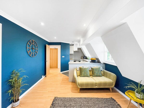 Family Apartment | Bathroom | Shower, free toiletries, towels, soap - Relaxing 2BR Haven in Bishop's Stortford (Bishop's Stortford)