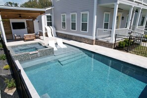 A heated pool - Luxury Home with Beach Views with Pool/Spa  (Gulfport)
