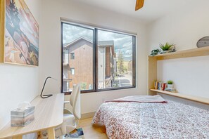 3 Schlafzimmer, Bügeleisen/Bügelbrett, Internetzugang, Bettwäsche