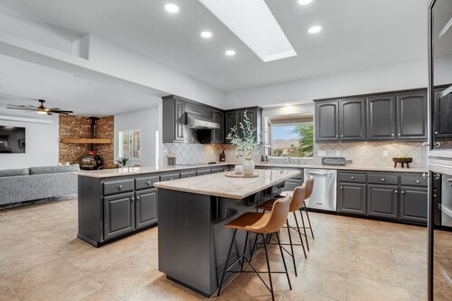 5-bedroom vacation home 15 minutes to Joshua Tree National Park