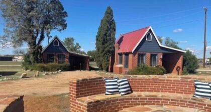 Harbord Kourt Cottage #4