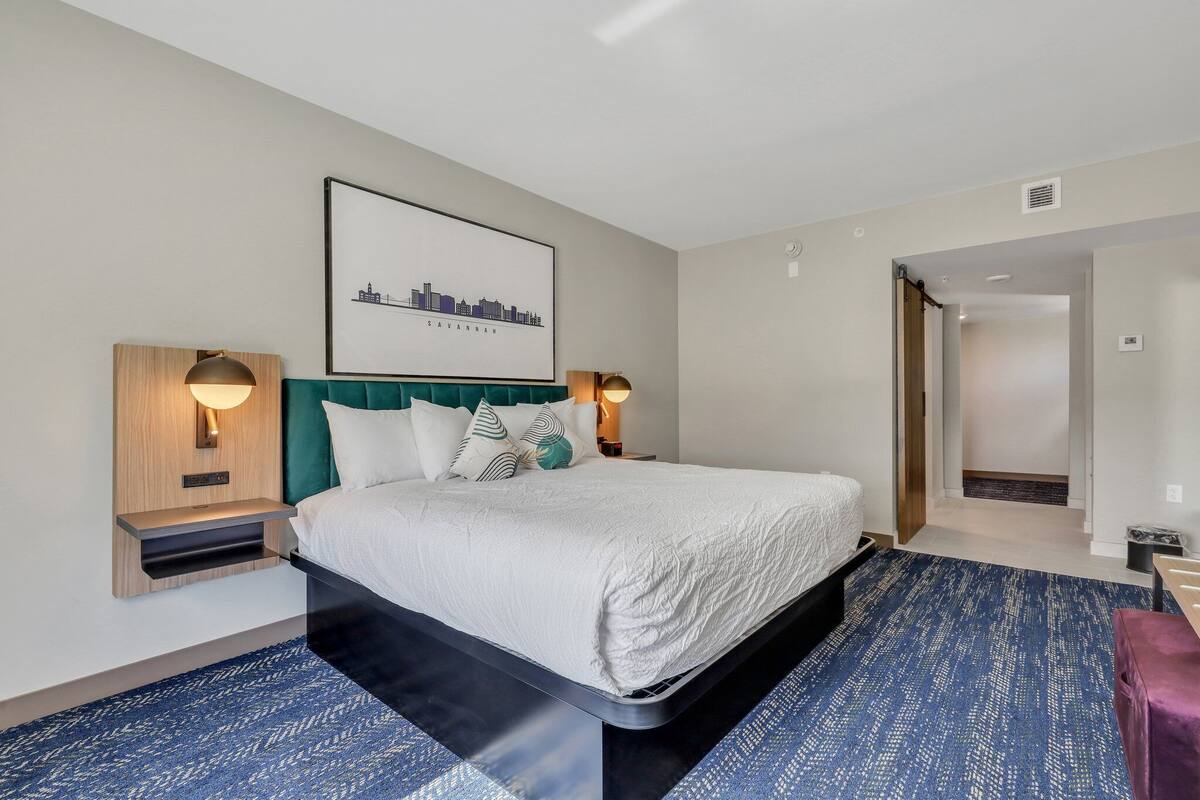 Premium bedding, down duvets, pillow-top beds, desk
