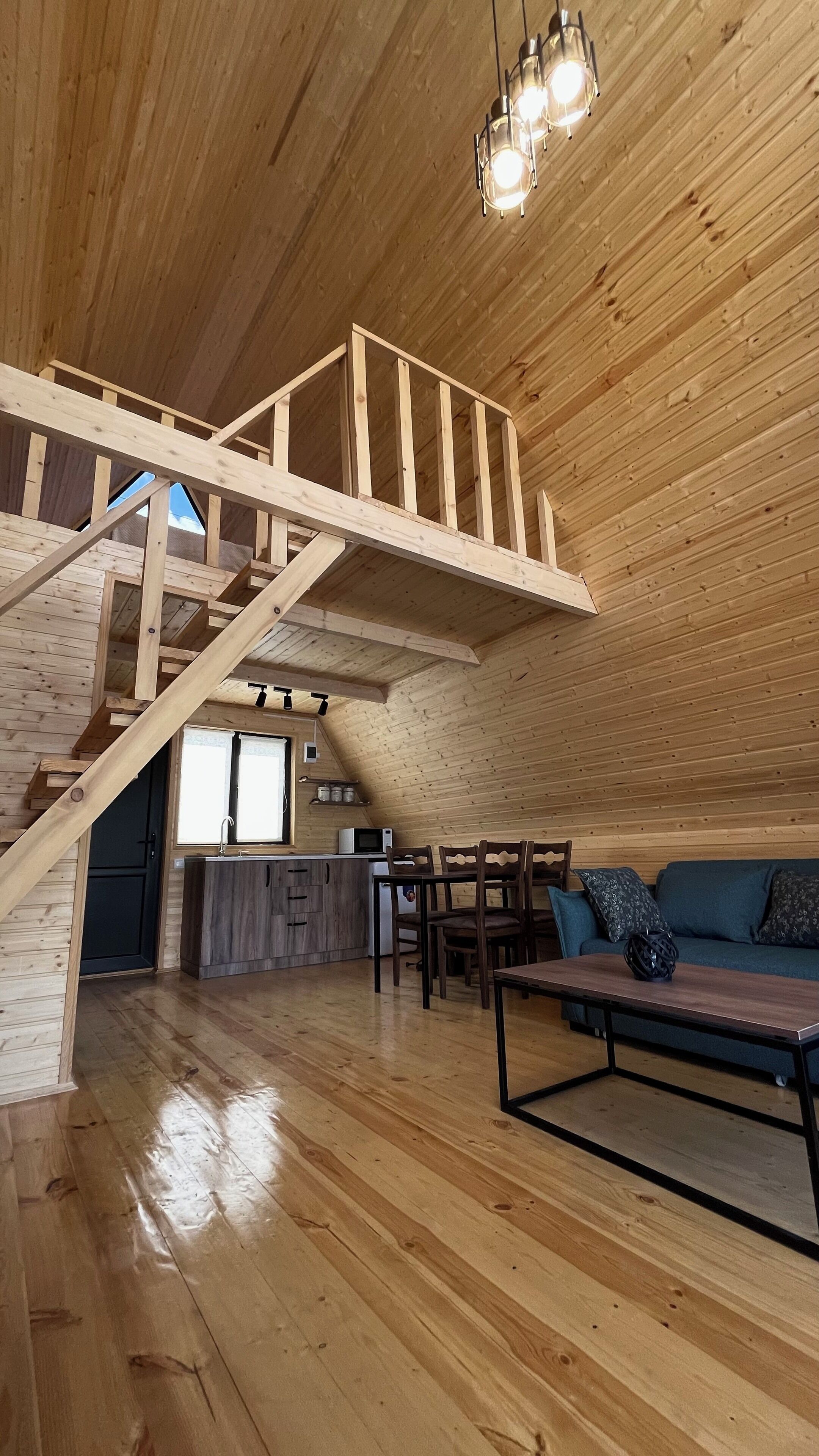 Télévision LED de 43 pouces avec chaînes numériques