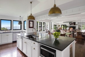 Fridge, microwave, oven, stovetop - Paradise Found. The Ultimate Skaneateles Lake Retreat. (Skaneateles)