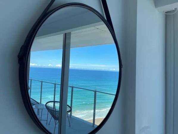 Interior - absolute Beachfront Central Surfers Paradise (Surfers Paradise)