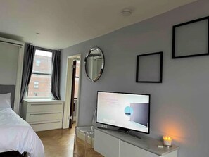 1 bedroom, iron/ironing board, travel crib, WiFi