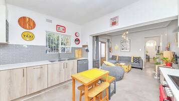 Basic House, Multiple Beds | Private kitchen | Fridge, microwave, stovetop, dishwasher