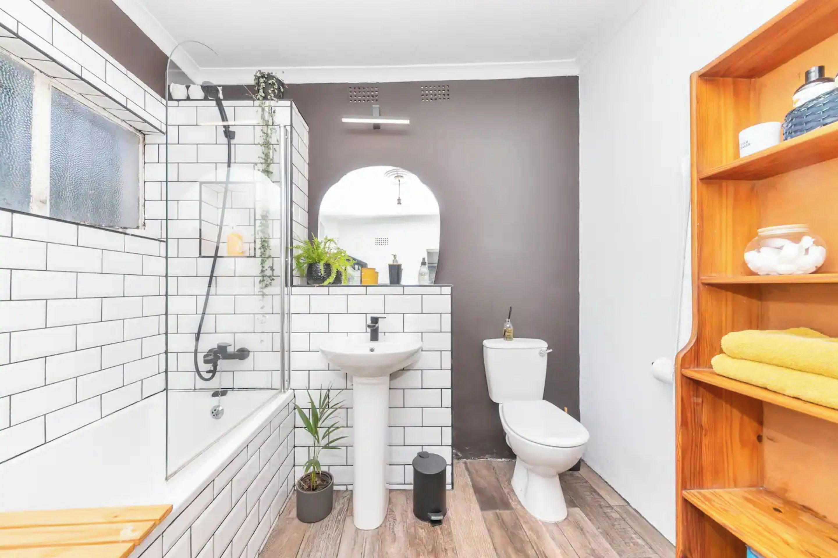 Basic House, Multiple Beds | Bathroom | Shower, hair dryer, towels, soap