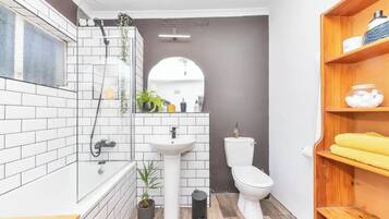 Basic House, Multiple Beds | Bathroom | Shower, hair dryer, towels, soap