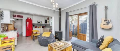 Hus – basic, flere senger | Oppholdsområde | TV