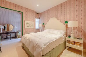 Hus – basic, flere senger | 2 soverom, strykejern/-brett og sengetøy