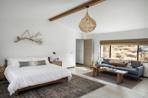 4 Schlafzimmer, Schreibtisch, Bügeleisen/Bügelbrett, kostenloses WLAN