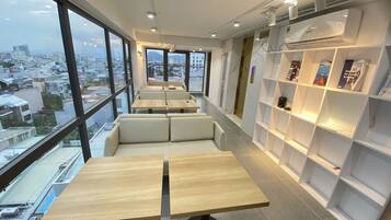 Basic Double Room | Shared kitchen | Mini-fridge, cleaning supplies, paper towels, dining tables