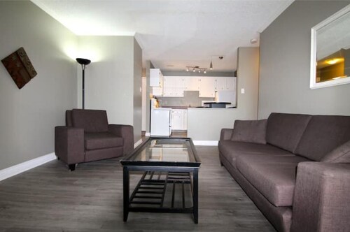 1 Bedroom Fully Equipped Condo in River Heights