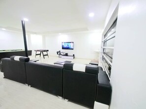 غرفة الألعاب