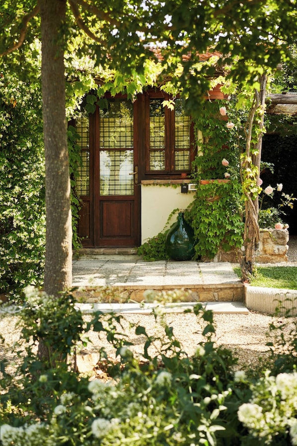 Villa, 2 Bedrooms, Smoking, Private Pool | Exterior
