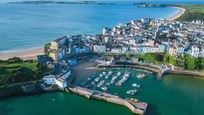 Marina - No. 4 Croft House - Luxury 2 Bed Apartment - Tenby (Tenby)