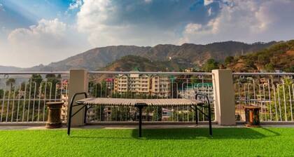 Family Homestay I Three 1BHK APT I Open Terrace