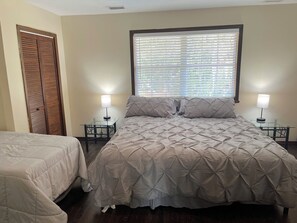 3 bedrooms, WiFi, bed sheets