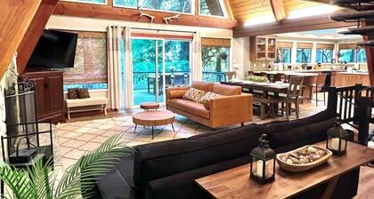 Riverfront A-frame Mt Hood! Skiing*Hiking*Hot tub