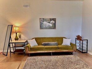 智能电视、DVD 播放器